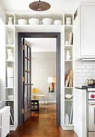 C'est un joli exercice pour observer comment les couleurs se mélangent. 1001 Idees Originales Comment Peindre Une Porte Interieure Small Space Living Small Kitchen Decor Kitchen Design Small