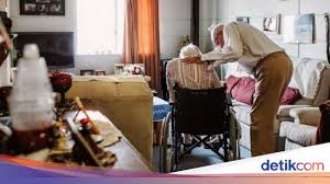 Selain loker kota jakarta utara ini kami juga telah menghadirkan informasi lowker terbaru lainnya seperti lowongan kerja tabanan dan juga loker takalar bulan ini, siapa tahu sobat mempuyai keluarga, saudara atau teman yang tinggal di daerah tersebut dan sedang membutuhkan lowongan pekerjaan. Jangan Gengsi Kalau Warga Indonesia Ingin Jadi Perawat Lansia Di Australia