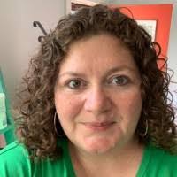 Kim Gooding's Instagram, Twitter & Facebook