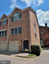 This condo was built in 1987 and last sold on 8/14/2020 for $417,000. 1121 Utah St Arlington Va 22201 Mls 1002000182 Redfin
