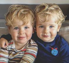 look at these MAJESTIC photos my roommate took of our child