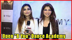 He has two siblings named aves and anam. Nagma Mirajkar And Aliya Hamdi Talk About Awez Darbar And Zaid Darbar New Initiative Youtube