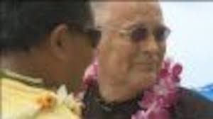 A week after nearly dying off Waikiki, a man thanks those who saved his life