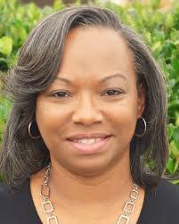 Rena Davis's Instagram, Twitter & Facebook