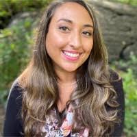 Amber Salvador's Instagram, Twitter & Facebook