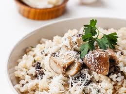 Risotto Aux Champignons Recette Italienne Du Risotto Alla Fungaiola Recette Recette Risotto Recette Italienne Risotto Champignons