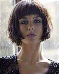 Pagenschnitt Mit Pony Kurzen Bob Pagen Frisur Retro Style Damenhaft Meine Frisuren Pagenschnitt Mit Pony Stirnfransen Frisur Pony Zu Kurz Geschnitten