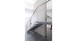 Roomstone Exklusives Aus Sichtbeton Freitragende Kragstufentreppe Kragarmtreppe Betontreppe Abfallboxen Container Kragarmtreppe Betontreppe Sichtbeton