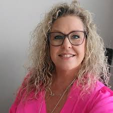 Kathleen Newbold's Instagram, Twitter & Facebook