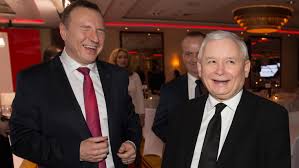 Jacek kurski (bs) político polaco (es); To Dlatego Mial Odejsc Jacek Kurski Wiemy Co Mu Zarzucaja