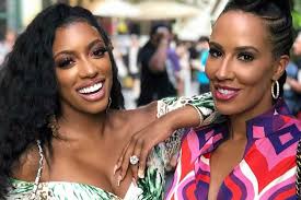 Yall Heavenly be toe(tore) up don't it!!?!? My girl know she gone have a  dranky drank 🫠🤣🤣🤣🤣