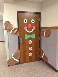 Christmas decoration ideas for a door. Most Loved Christmas Door Decorations Ideas On Pinterest Decoracion De Puertas Navidenas Puertas Decoradas De Navidad Decoracion De Unas