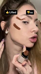 maquiagem com @SHEGLAM IDs produtos: Esponja: 34810994 Base complexio...