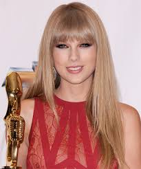 How to do your eye makeup like taylor swift. 39 Taylor Swift Hairstyles Hair Cuts And Colors