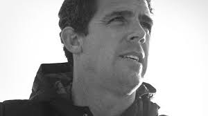 How Quiksilver communicates: “Surf Fast, Rock Hard”