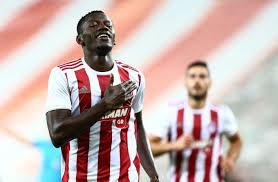 Olympiakos piräus (griechisch ολυμπιακός ɔlimbjaˈkɔs̺) ist ein griechischer fußballverein mit sitz in piräus.er wurde 1925 gegründet und 1979 erfolgreich aus dem stammverein olympiakos syndesmos filathlon peiraios ausgegliedert. Mady Camara The Guinean Highly Courted Of Olympiakos