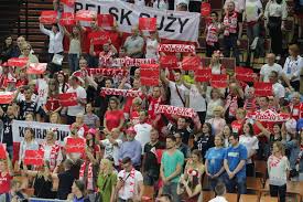 To będzie drugie spotkanie naszych siatkarzy w rozpoczętej w piątek ln siatkarzy. Liga Narodow Polska Usa Kibice W Spodku Dopinguja Wspaniale Zdjecia Kibicow Sportowy24 Pl