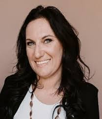 Lindsay Haskell's Instagram, Twitter & Facebook