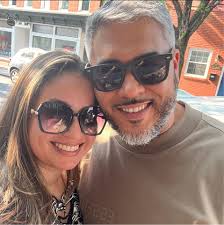 Behind the back layup had the whole park SHOOK 😳