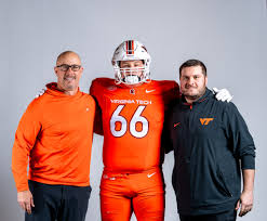 Ryan Coll (@ryancolll)