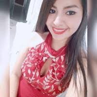 Evelyn Amado's Instagram, Twitter & Facebook