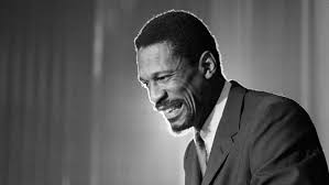 Muere Bill Russell