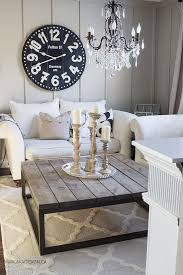 Living Room Center Table Decor Awesome Best 25 Square Coffee Table Ideas On Pinterest Wall Decor Living Room Living Room Coffee Table Rustic Living Room