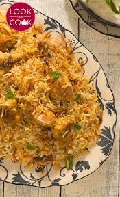 Hyderabadi Chicken Biryani Recipe Hyderabadi Chicken Biriyani Lc14056 It Is A Flavourful Indian R Chicken Biryani Recipe Biryani Recipe Indian Rice Recipes