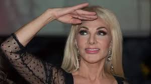 Joanna Bernal rindió tributo a Juan Gabriel en su aniversario luctuoso