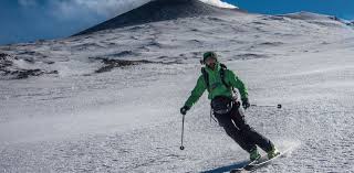 Europas bekanntester vulkan ist der ätna auf sizilien. Skitour Atna Sizilien Skitourenreise Zum Vulkan Etna