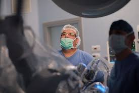 Chist ovarian stang voluminos pe ovar unic chirurgical. Chist Ovarian Urias Operat Cu Succes Prin Chirurgia Robotica Spitalul Monza