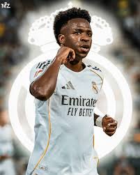 🚨 𝐉𝐔𝐒𝐓 𝐈𝐍: During contract negotiations, Vinícius Jr. REDUCED his  demands FAR more than Real Madrid increased their offer. A deal seemed  imminent before everything stalled again. The World Cup will be