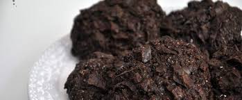 Ricetta facile e veloce per deliziosi brownies proteici light, senza proteine in polvere, ai fagioli. Ricetta Brownies Vegan Senza Glutine Al Cioccolato Fondente