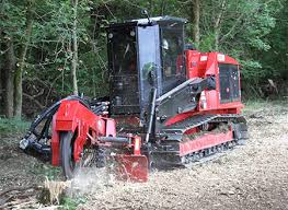 A stump grinder may be huge and a bit menacing to look with its serrated rotating disc but it is not difficult to use. Stump Grinders Fecon