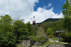 Bergbahn {f} mountain railway rail. Die Fahrt Mit Der Seilbahn Ist Ein Wenig Kompliziert Und Nicht Kundenfreundlich Funivia Monte Carasso Mornera Monte Carasso Reisebewertungen Tripadvisor