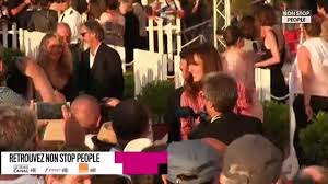 Souriant et décontracté, l'ancien patron du fmi a foulé le tapis rouge presque au même moment que nicolas bedos et… doria tillier. Nicolas Bedos Et Doria Tillier Leur Separation Confirmee Video Dailymotion