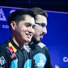 Amazon.com: JINAO 嘻哈18K 白金鍍冰出蘇聯鑽藍面吊墜項鍊帶繩鏈男款, 黃銅立方氧化鋯, 立方氧化鋯: 服裝，鞋子和珠寶