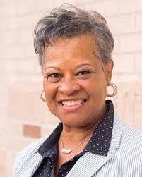 Effie Stone's Instagram, Twitter & Facebook