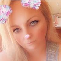 Erica Irwin's Instagram, Twitter & Facebook