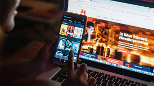 Mola tv was established with the aim of making its services more accessible and affordable to more people in indonesia and timor leste, especially on sports. Telkomsel X Mola Tv Presents Premium Bundling Packages Prices Starting At Idr 79 000 Netral News