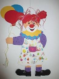 Fensterbild Tonkarton Clownin Violetta Xxl Herbst Winter Fasching In Bastel Kunstlerbedar Karneval Basteln Kindern Fasching Basteln Karneval Deko Basteln Die vorlagen zum nachbasteln gibts natuerlich zum ausdrucken dazu. karneval basteln kindern