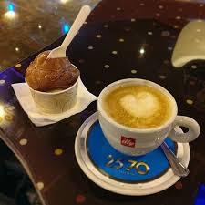 Wenn Auf Einem Italienischen Schiff Etwas Wirklich Gut Sein Muss Dann Eiscreme Und Kaffee Beides Lecker Mit Illy Kaffee Und Am Schif Eiscreme Gelato Lecker