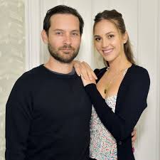 Amelia ist ihre beste freundin und lässt sich an ihrem geburtstag oft. Tobey Maguire Sein Neues Leben Gala De