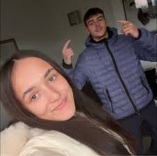 Demi Meder in personen