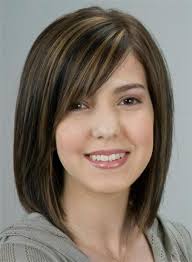 Festival hairstyle with curled medium bob and flower crown for round faces. 25 Beautiful Medium Length Haircuts For Round Faces Wassup Mate