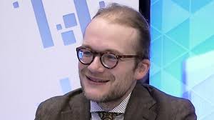 À la recherche du bilan invisible de François Hollande… » : conversation  avec Romain Pigenel