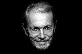 Giovedì 27 marzo "Un futuro per il Teatro" con Umberto Orsini: festeggia  con noi la Giornata Mondiale del Teatro!