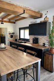 Livraison rapide, economies garanties et stock permanent ! Des Murs En Pierre Dans La Cuisine Une Multitude De Styles Orsol