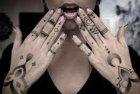 However, other factors might affect the price, such as the design and the expertise of the tattoo artist. 50 Fabulous Finger Tattoos By Some Of The World S Best Artists Tattoo Ideas Artists And Models