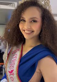 Victoria Downs Valle: Sueño de Miss Teen Universe 2025